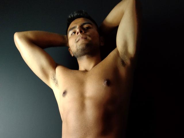 Stivht69 - Live porn &amp; sex cam - 15145250