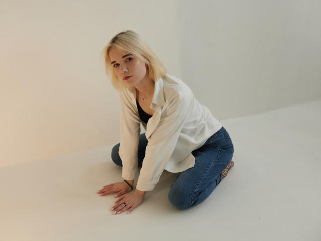 MikasaPrice - Sexe cam en vivo - 15151390