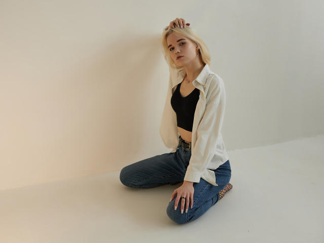 MikasaPrice - Live porn &amp; sex cam - 15151402