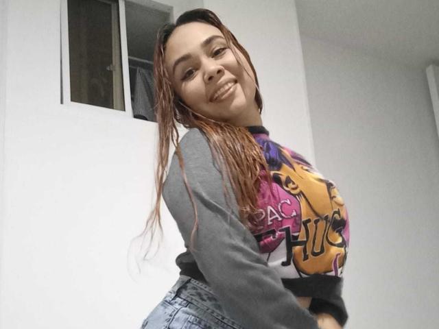 JuliethRomero - Live sex cam - 15153846