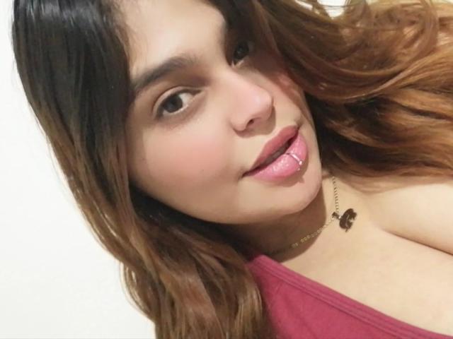 ElenaGommy - Live sexe cam - 15167670