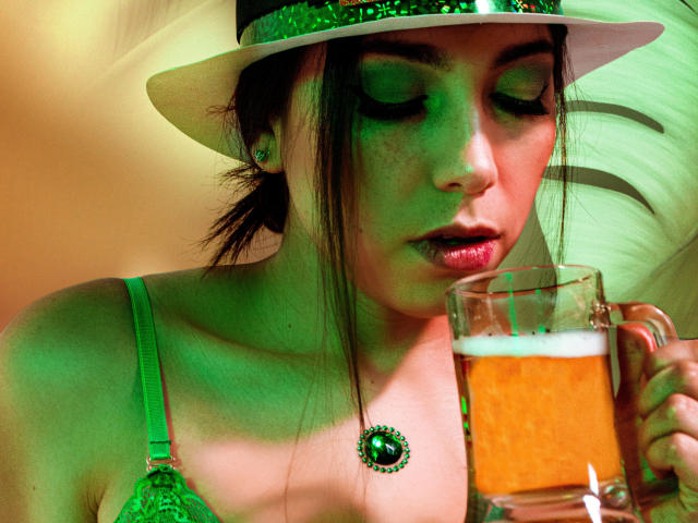 MiaReed - Live porn &amp; sex cam - 15175742