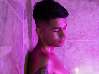 ThomiasMore - Live sex cam - 15183250