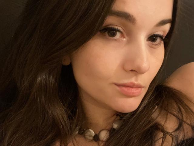 Dionisia - Porno na żywo i seks kamera - 15184558
