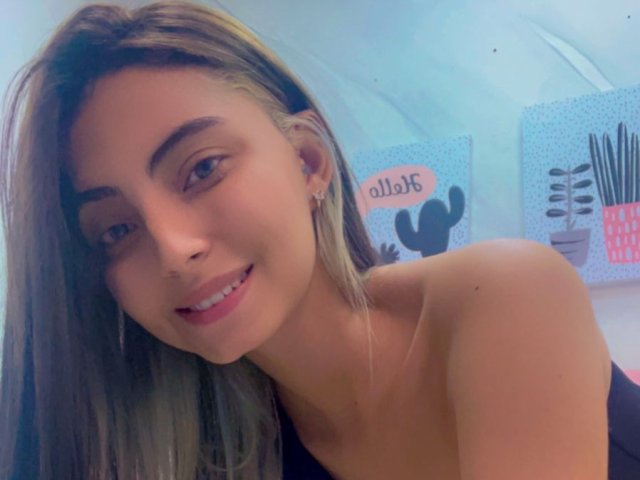 VioletaRosse - Live sex cam - 15189654