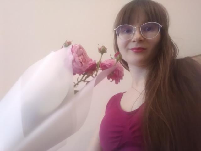 KiraGoldens - сексуальная веб-камера в реальном времени - 15202338