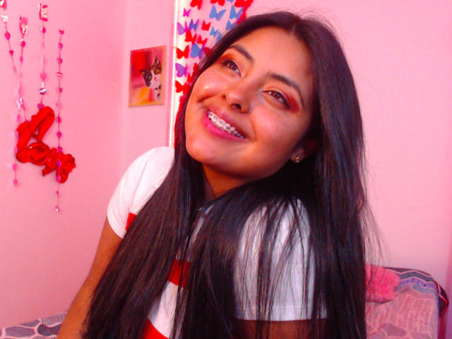 AngelaRoggers - Live porno og sexkamera - 15203322