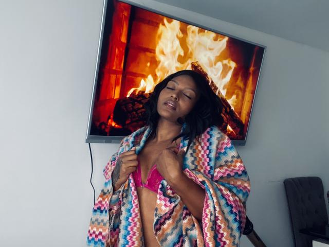 StefyRoldans - Élő pornó és szexkamera - 15205182