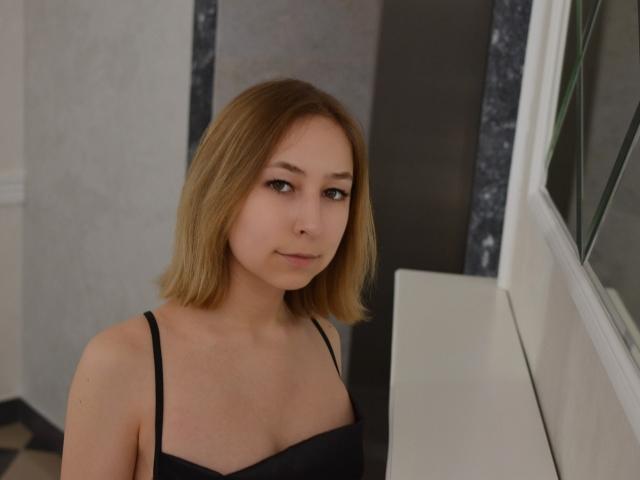 SoniaFugors - Camera khiêu dâm &amp; quyến rũ trực tiếp - 15232646