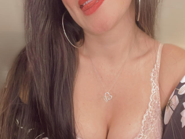 Liliysweet - сексуальная веб-камера в реальном времени - 15240914