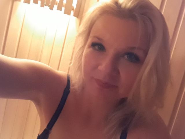YouHotDream - Live sex cam - 15252026