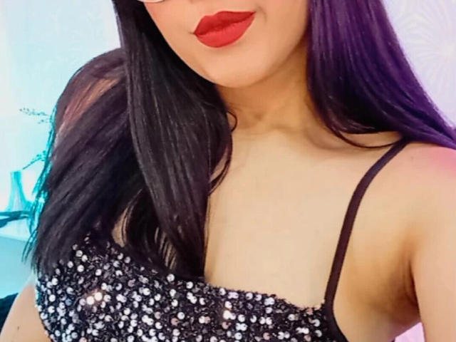 AlessaJames - Live sex cam - 15262374