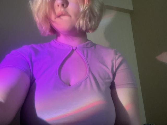 Polinka - 라이브 포르노 &amp; 섹스 캠 - 15272010