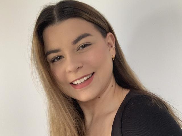 BlondeCarly - Live porn &amp; sex cam - 15272770