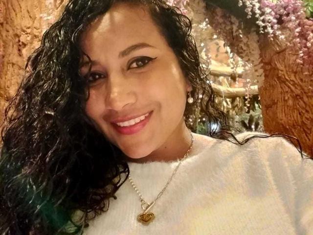 YiyaHot69 - Live porn &amp; sex cam - 15273482