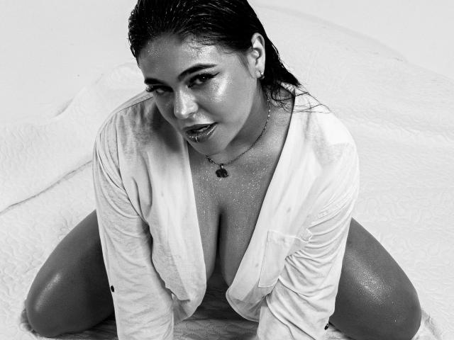 ElenaGommy - Live sex cam - 15295886