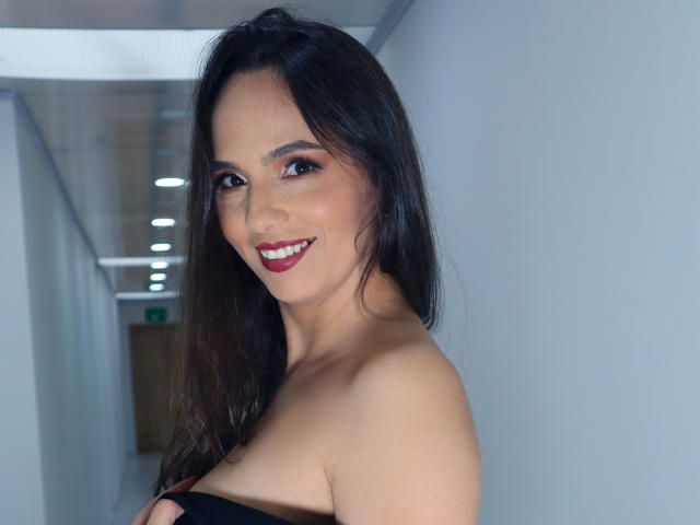 JulianneHarris - Camera khiêu dâm &amp; quyến rũ trực tiếp - 15297494