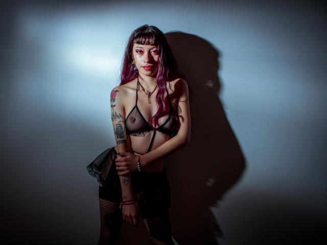 ZayaPink - Live porn &amp; sex cam - 15302778