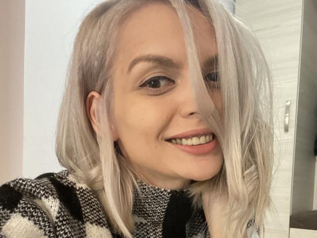 DouceAmelia - Live sexe cam - 15321174