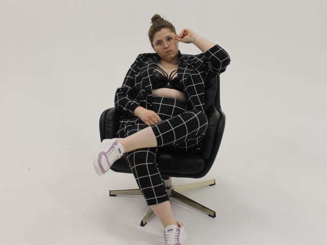 JessikaDaniels - Porno na żywo i seks kamera - 15327114