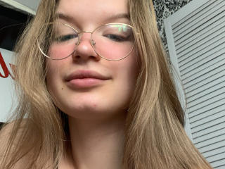 CuteCarmen - Live sexe cam - 15329686