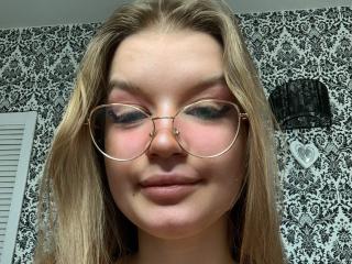 CuteCarmen - Live porn &amp; sex cam - 15329698