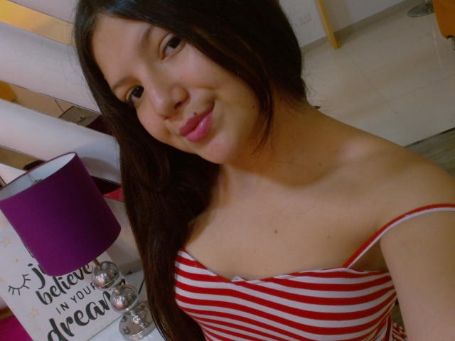 HannyClouser - Live Sex Cam - 15335878