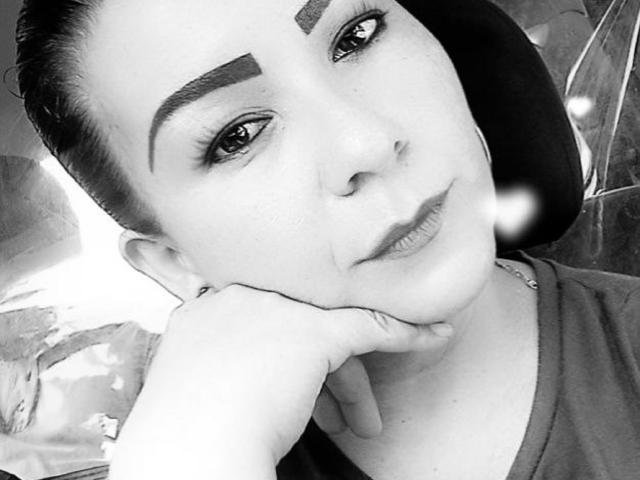 LunaJh - Élő pornó és szexkamera - 15339614