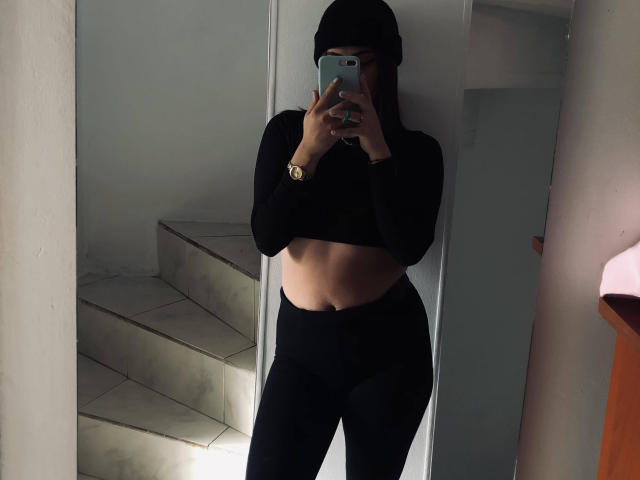 AnnieHoward - Live sexe cam - 15341102