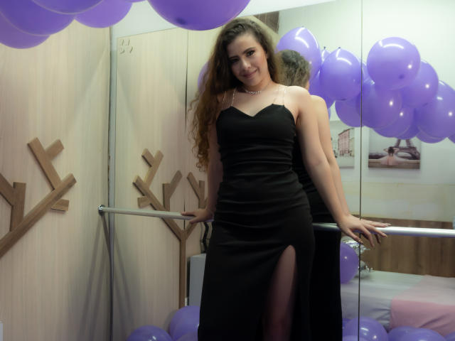 AprilEvanss - Live sex cam - 15345134