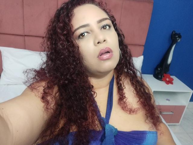 AdelineLox - Camera khiêu dâm &amp; quyến rũ trực tiếp - 15347858