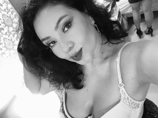 AlisGourmande - Live porno og sexkamera - 15348718