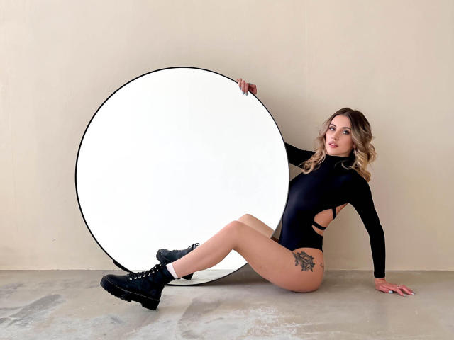 ChloeMercer - Live sex cam - 15355202