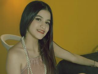CharlotteCollins - Sexe cam en vivo - 15363398