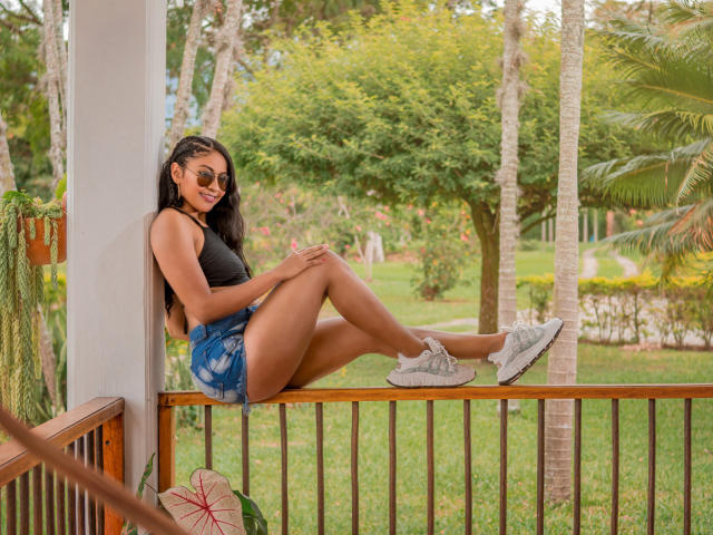 ClhoeBrand - Live porn &amp; sex cam - 15365670