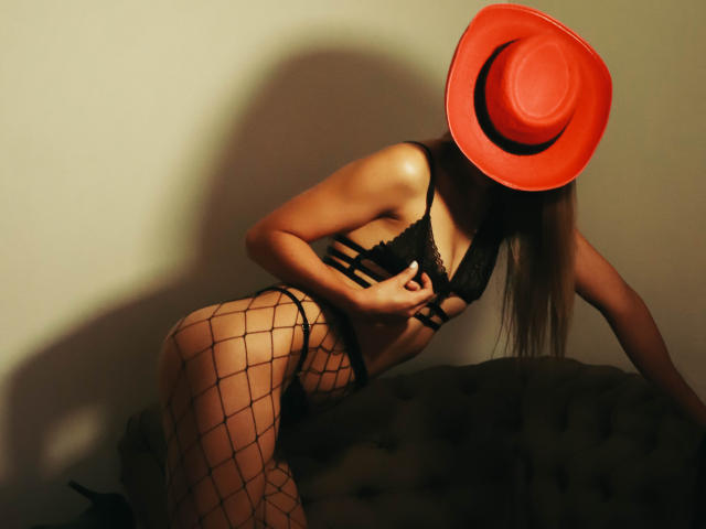 SamanthaBenson - Live porn &amp; sex cam - 15370390