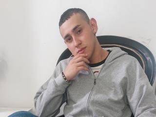 CamiloArangoo - Live porn &amp; sex cam - 15375618