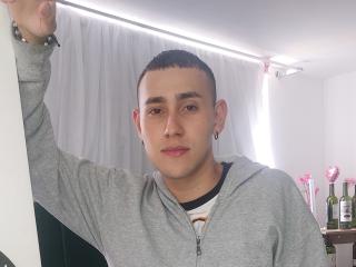 CamiloArangoo - Live porn &amp; sex cam - 15375622