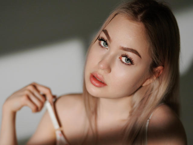 CassyElmers - Live Sex Cam - 15387242