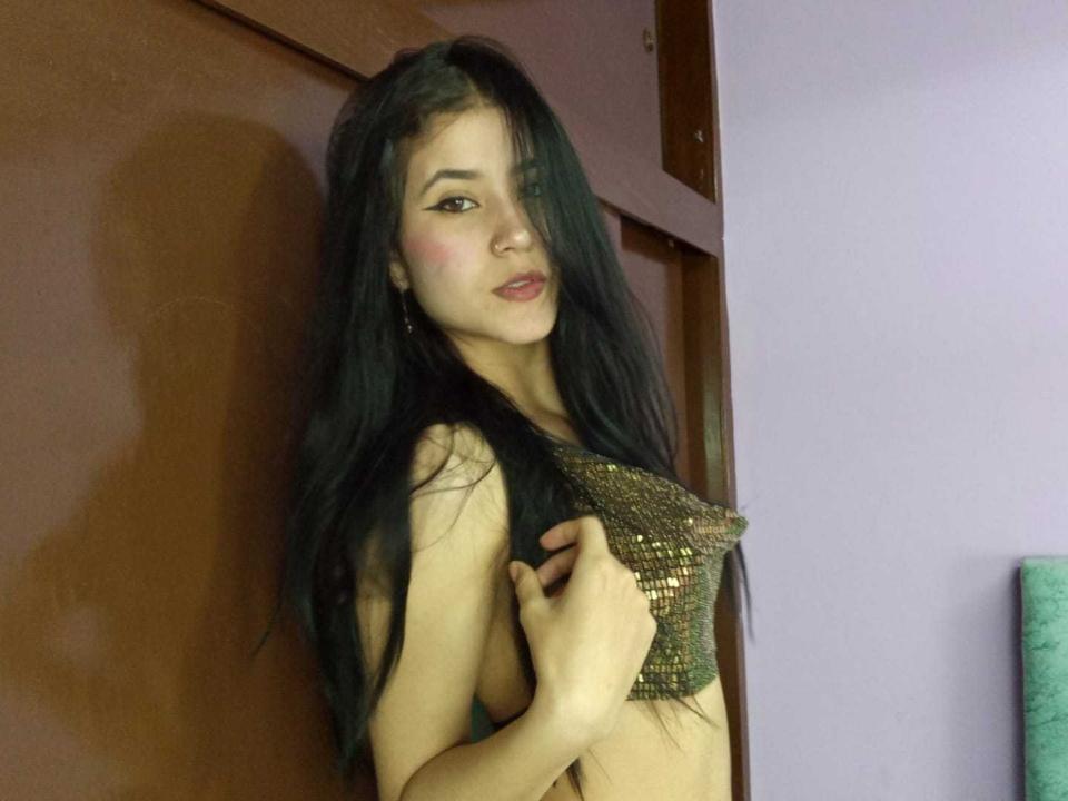 SofiI69 - Sexe cam en vivo - 15409278