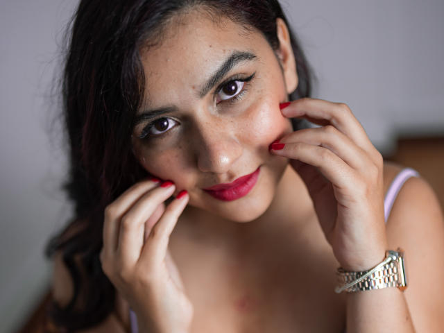 AntonellaJensen - Sexe cam en vivo - 15423618