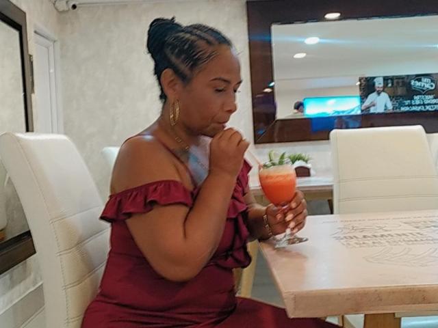 SalomeHotty69 - Live sex cam - 15432054