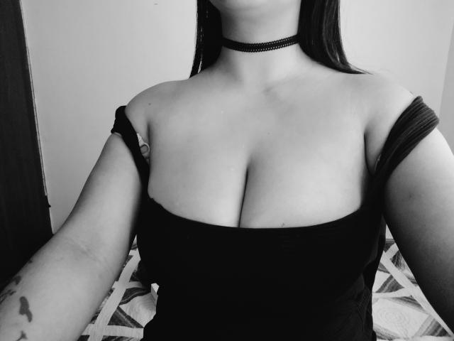 AnnieDevonne - Camera khiêu dâm &amp; quyến rũ trực tiếp - 15432290