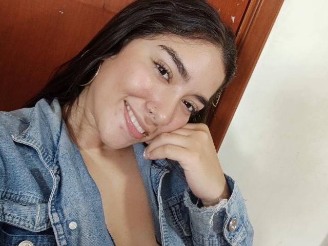 SharonKlart - Live sexe cam - 15432670