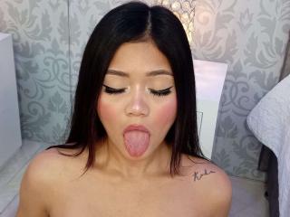 EmilieValette - Live Sex Cam - 15447246