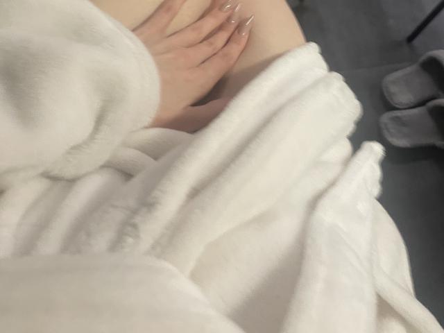 RozalinaPleasure - Live porn &amp; sex cam - 15454034