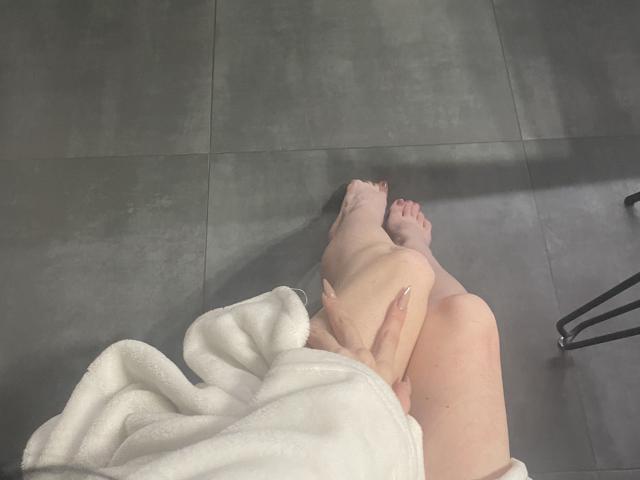 RozalinaPleasure - 라이브 포르노 &amp; 섹스 캠 - 15454358