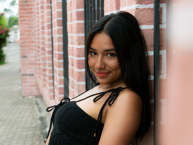 CharlotteWilliams - Live sexe cam - 15464566