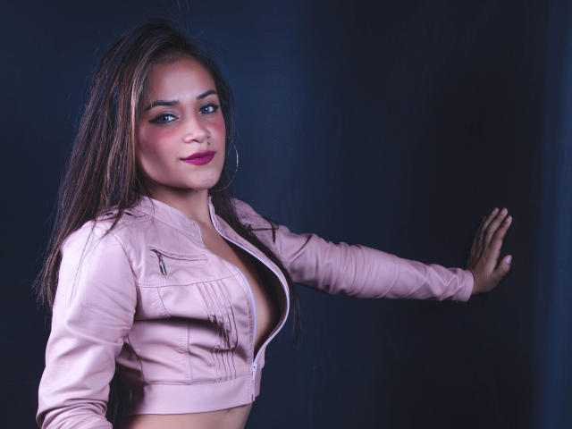 WhitneyQueen - Live porn &amp; sex cam - 15482574