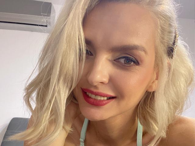 DouceAmelia - Live porn &amp; sex cam - 15484714